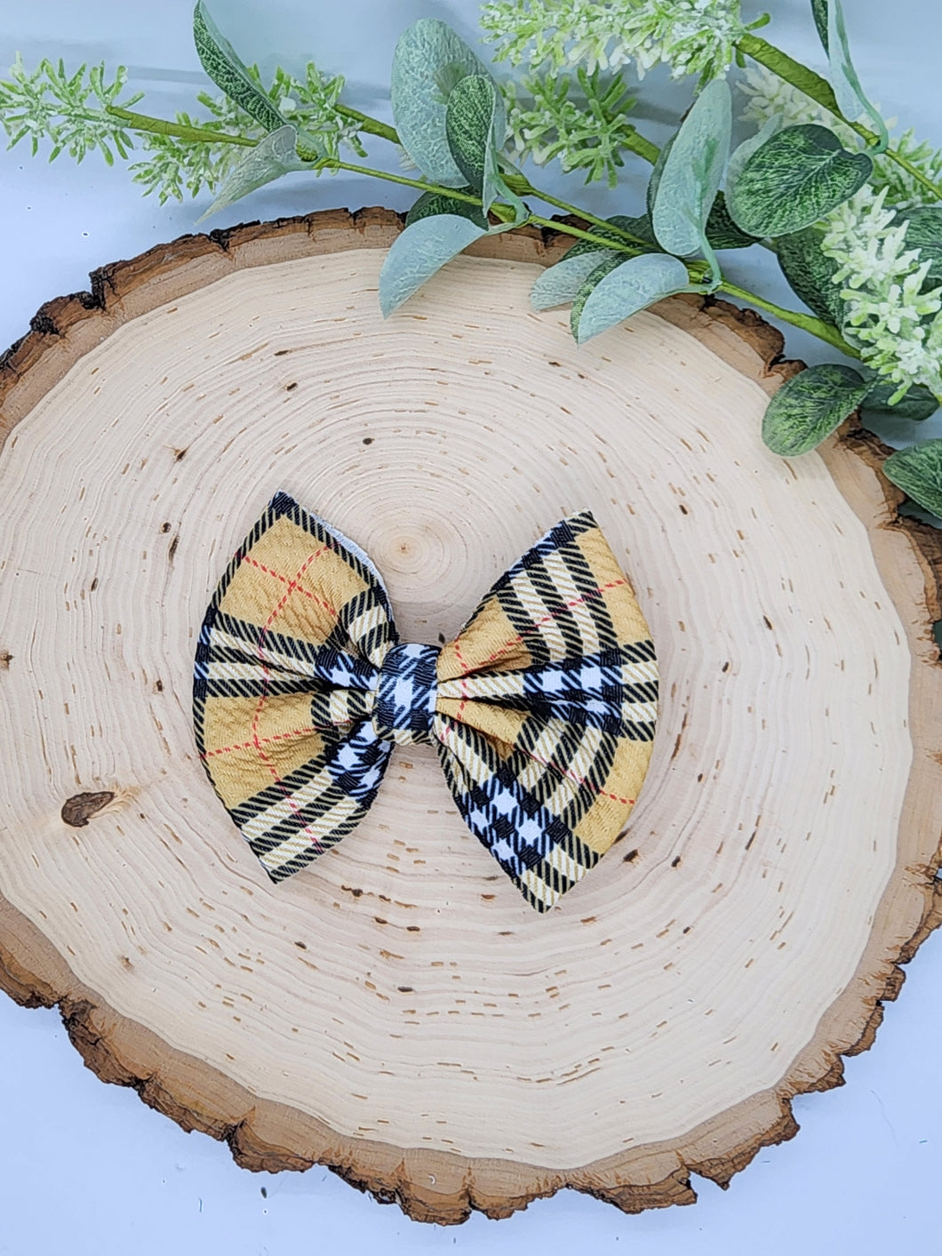 Medium Fabric Bow